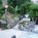 Frühstückspension La Petalerie D'hotes 3*
