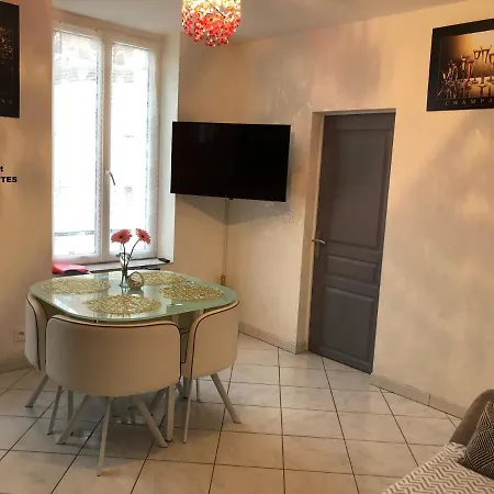 Apartment La Petalerie